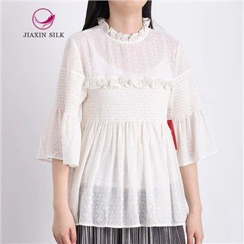 Blusa de manga média off-white com ponto franzido